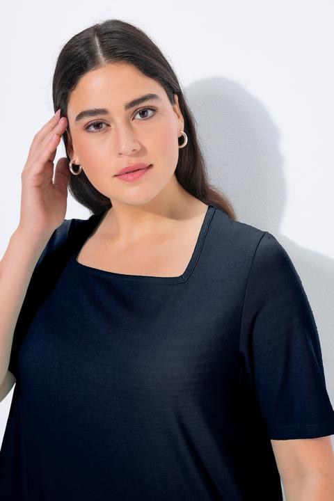 Image du produit Ulla Popken T-shirt à manches courtes et col carré. Coupe évasée (50, 52)