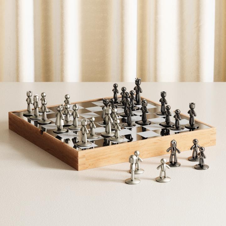 Actual product image Umbra Buddy Chess Set