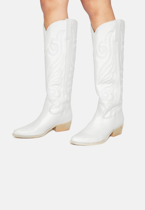 Produktbild Felmini Der Cowboy-Stiefel mit Absatz von, zeichnet sich durch eine wunderschöne Stickerei am Schaft (41)