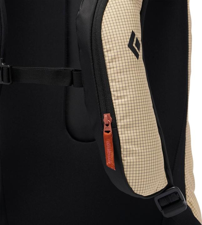 Actual product image Black Diamond Dawn Patrol 15 Backpack (15 l)