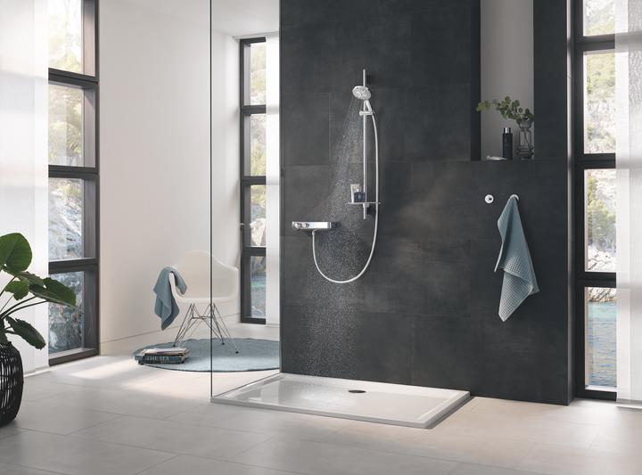 Actual product image Grohe Rainshower Smartactive shower rail