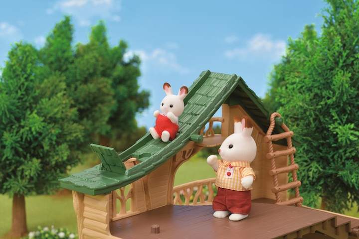 Actual product image Sylvanian Families House at the lake