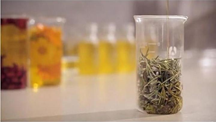 Produktbild Matarrania Elbow and Heel Balm Bio 30ml (Fussdeodorant & -puder, 30 ml)