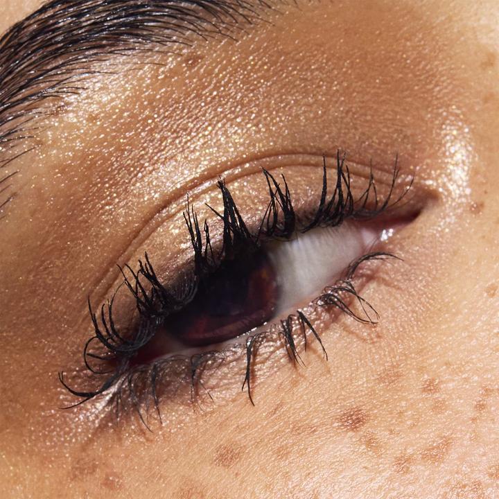 Actual product image MAC Jeans Dazzleshadow Stick Gold Stud (Gold Stud)