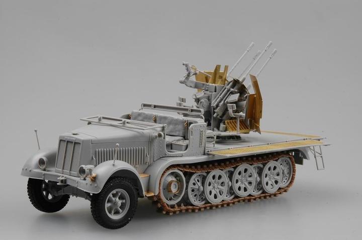Produktbild Trumpeter 2 cm Flakvierling 38 Selbstfahrlafette (Sd.Kfz.7/1 early version)