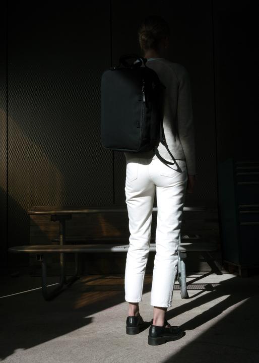 Produktbild Qwstion Bananatex® Daypack – Black - Black (15 l)