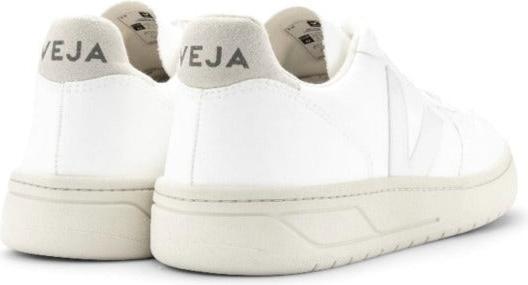 Actual product image Veja V-10 (39)
