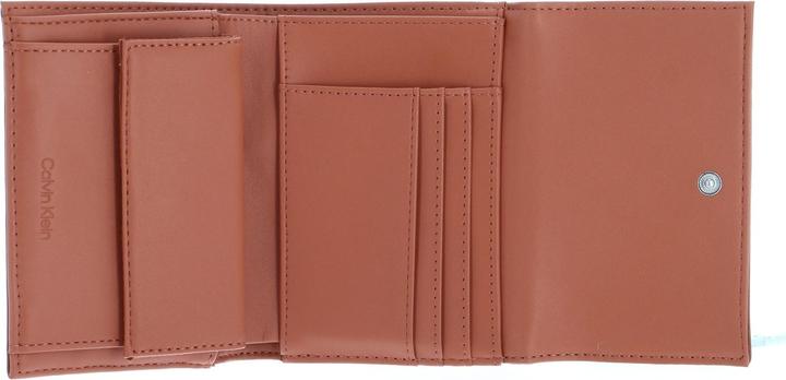 Actual product image MGA Na