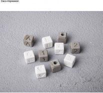 Produktbild Rayher Silikon-Giessform "Perlen-Buchstaben & Zahlen"