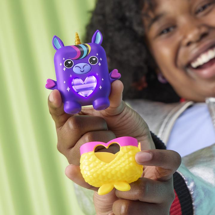 Actual product image Nano-Mals Hasbro Stardream das Einhorn elektronisches Fidget-Tierchen