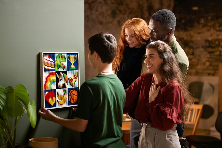 Actual product image LEGO Joint art project (21226, LEGO Rare Sets)
