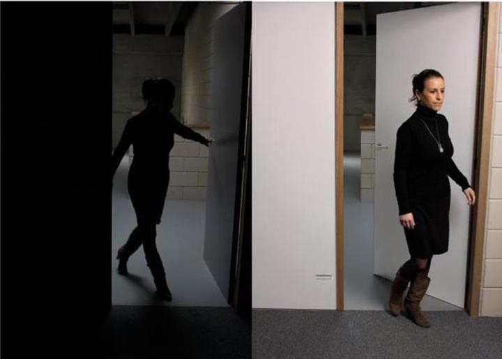 Actual product image Vellight LEDC22, PIR motion switch