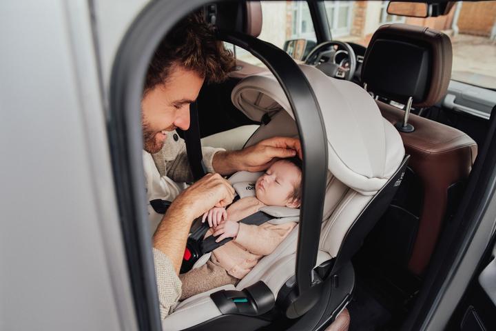 Produktbild Britax Römer Baby-Safe Pro (Babyschale, ECE R129/i-Size Norm)