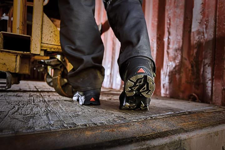 Actual product image Uvex Safety MACSOLE ADVENTURE men's safety boots black, with protective toe cap EN20345 S3, size (S3, 36)