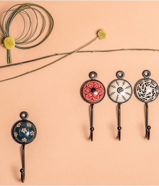 Actual product image Tranquillo Wall Hook Hand Painted Beige/Black