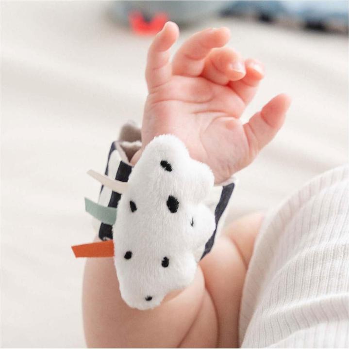 Actual product image Done by Deer Rasseln & Greiflinge Rasselarmband 2er Pack - Happy Clouds -