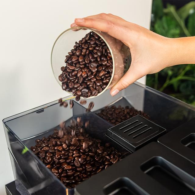 Actual product image Cecotec Ekspres ciśnieniowy Profesjonalny komercyjny ekspres do kawy Cremmaet Lounge