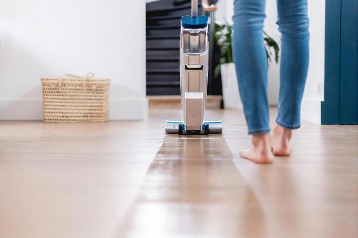 Actual product image Eziclean Hard floor cleaner Cyclowash P410