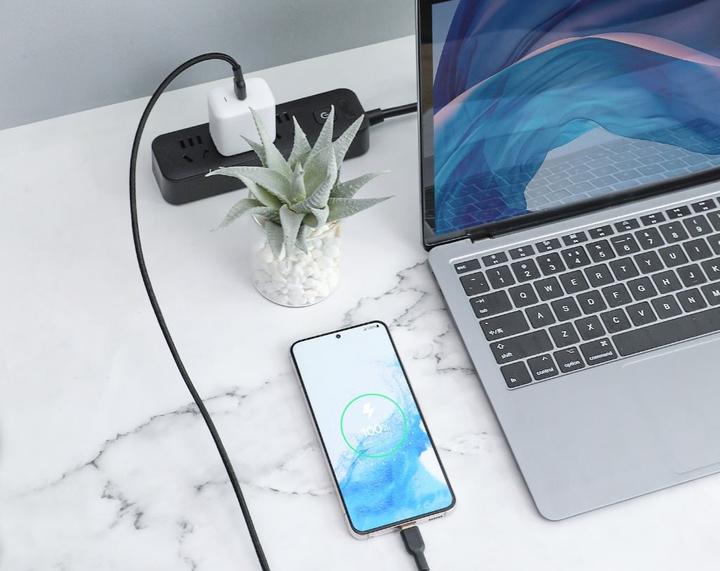 Produktbild Aukey USB-C - USB-C cable, PD 60W, 1 m (1 m, USB 3.2 Gen 1, 60 W)