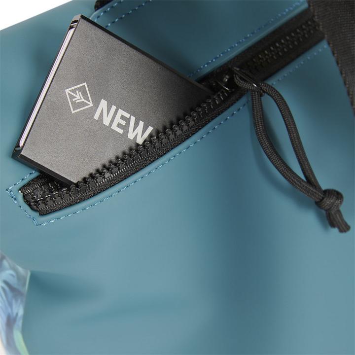 Immagine prodotto New Rebels Mart Arts Flowerhead Rolltop Backpack