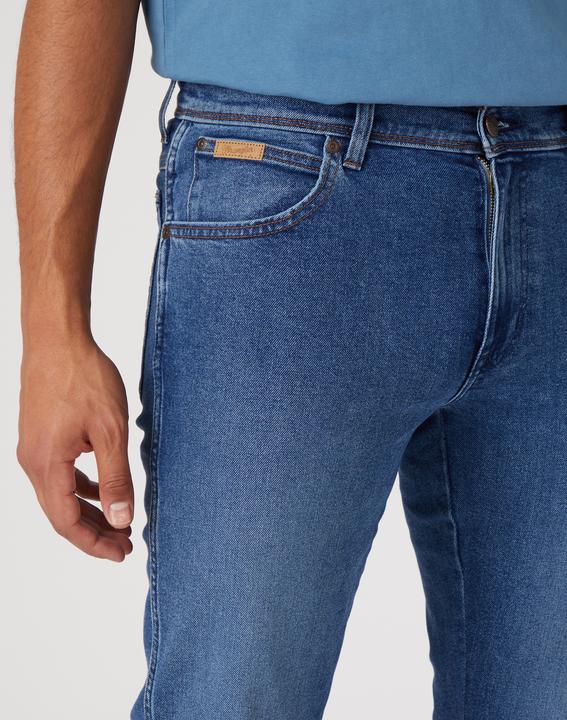 Actual product image Wrangler Texas Slim (30)