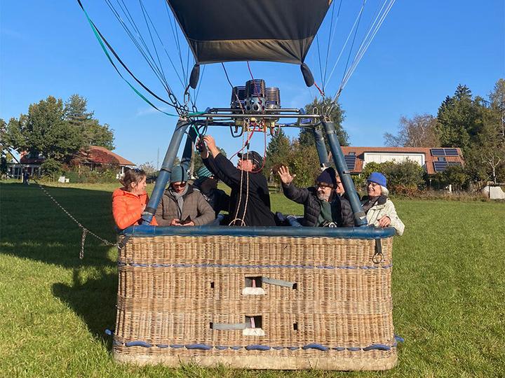 Immagine prodotto Smartbox Volo privato in mongolfiera per 2 persone nelle Alpi, partendo dalla regione del Mittelland (2 pers.)