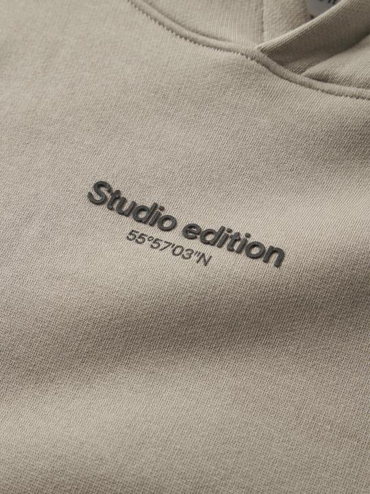 Produktbild Name it Nkmbrody Ls Nreg Sweat Wh Bru Noos (134, 140)