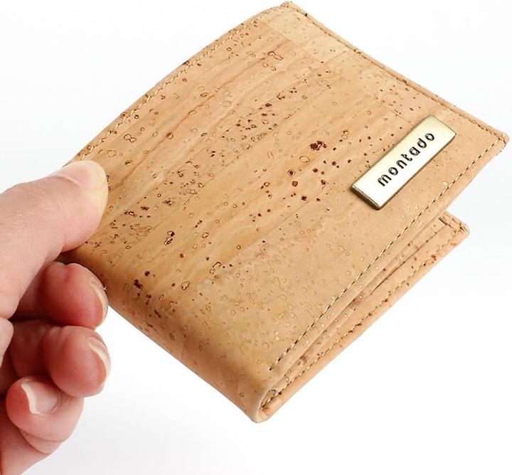 Actual product image Montado Senhor" wallet
