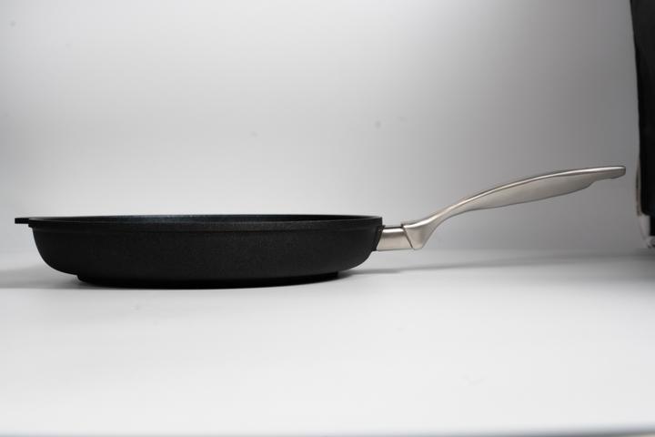 Image du produit Swiss Diamond CXD Induction Poêle/couvercle ss PFAS 28 cm (28 cm, Poêle à frire, Aluminium)