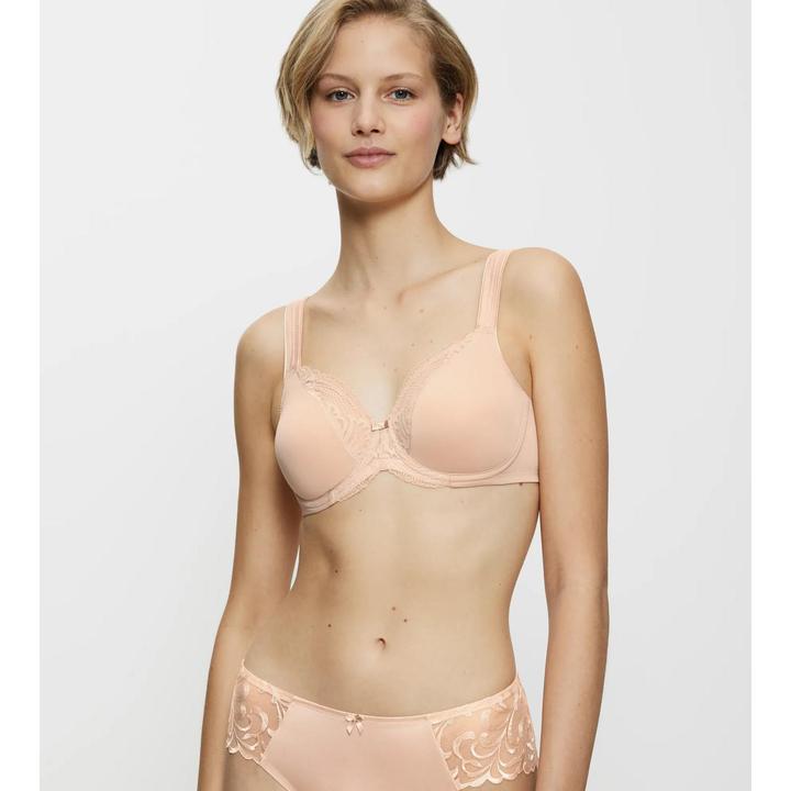 Actual product image Triumph Modern Lace + Cotton W Underwired Bra (Single pack, 75 E)