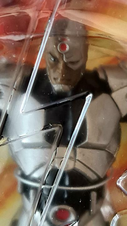 Actual product image DC Direct - Flashpoint Actionfigur Cyborg
