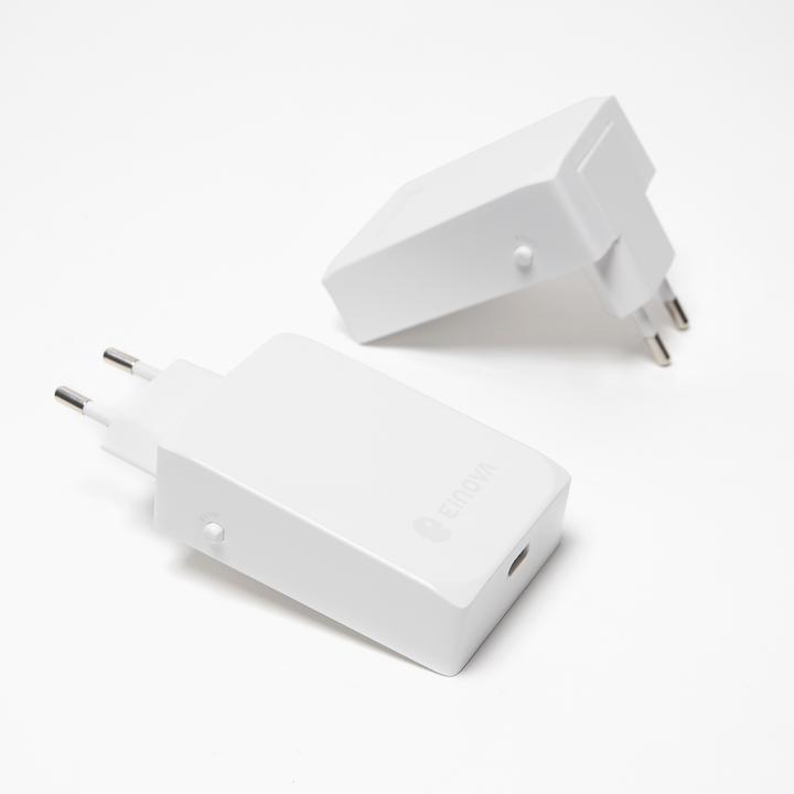 Produktbild Einova PC1003065010F231 Charger PC 65W with USBC Cable and Modular Plug (65 W, 1 Port)