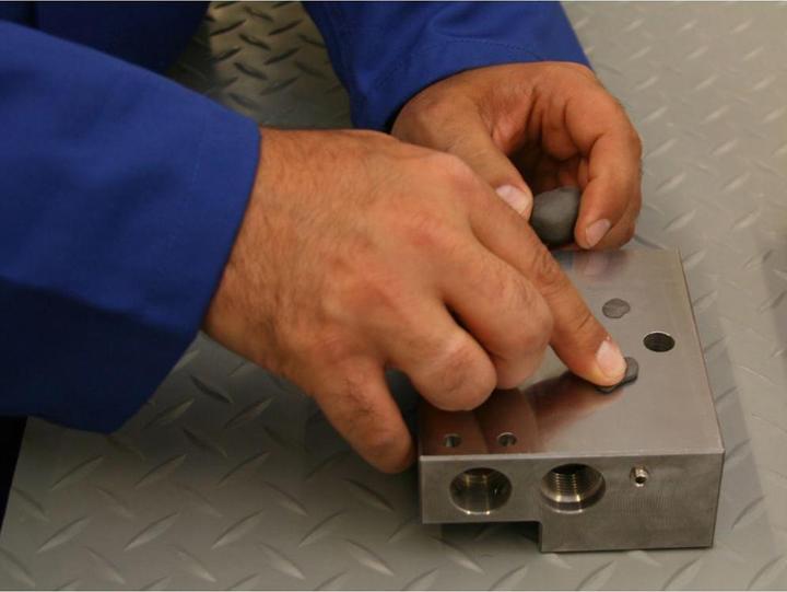 Produktbild Weicon Repair Stick Stahl 10533057 57 g (57 g, 57 ml)