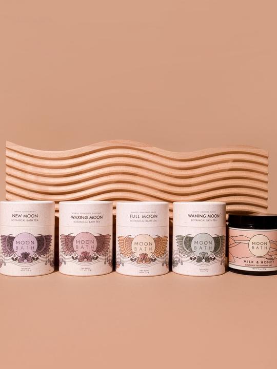 Actual product image Moon Bath Badetee Full Lunar Set (303 ml, Bath salts)