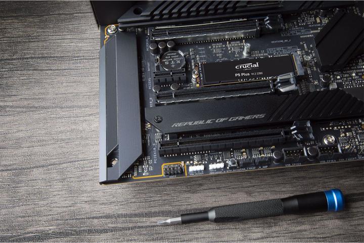 Actual product image Crucial P5 Plus (500 GB, M.2 2280)