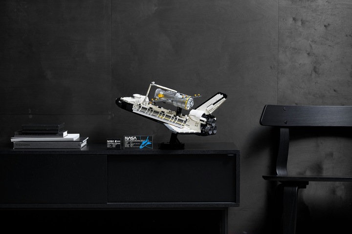 Productafbeelding LEGO NASA Space Shuttle Discovery (10283, LEGO Zeldzame Sets)