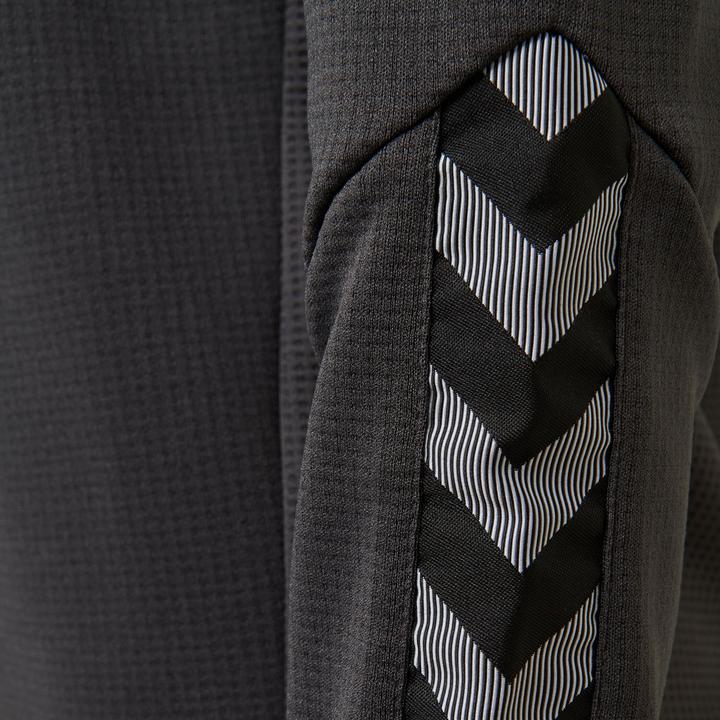 Actual product image hummel Authentic Half Zip Sweatshirt Woman (XS)