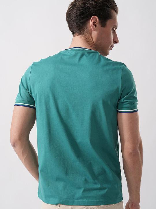 Actual product image Fred Perry M1588 (L)
