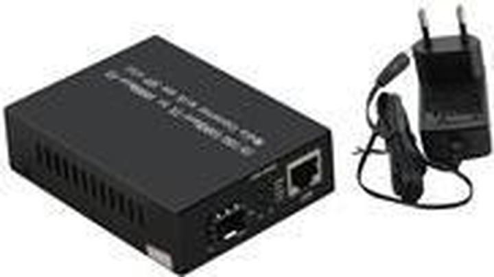 Actual product image InLine Network Media Converter 10/100/1000Mb/s TP to SFP FO