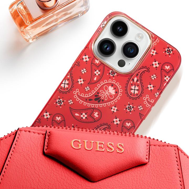 Image du produit Guess GUHCP14XHGBNHR iPhone 14 Pro Max 6,7" czerwony/red hardcase Bandana Paisley (Apple iPhone 14 Pro Max)