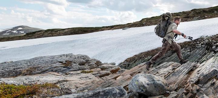 Produktbild Nikon Monarch HG (8 x, 30 mm)