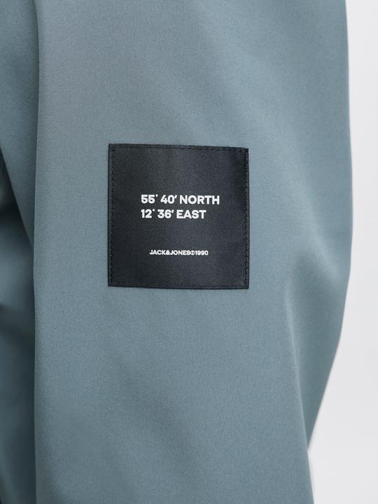 Actual product image Jack & Jones Jjebasic Softshell Hood Noos (M)