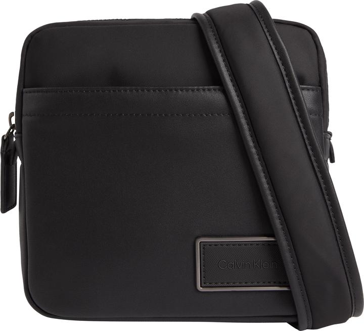 Produktbild Calvin Klein CK Elevated Umhängetasche 18 cm