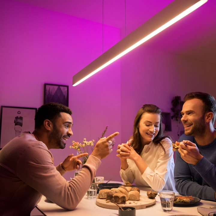 Actual product image Philips Hue Ensis Base (6000 lm)
