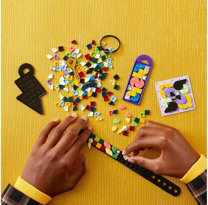 Produktbild LEGO Hogwarts Zubehörset (LEGO Dots)