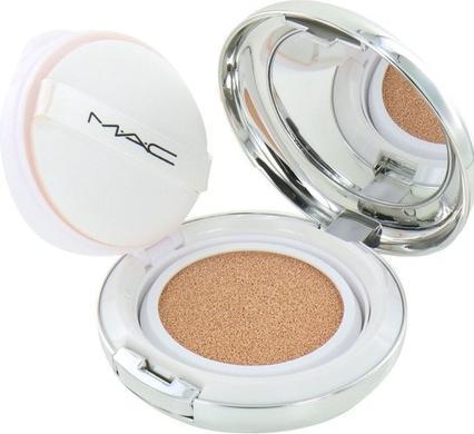 Produktbild MAC Cosmetics Light Cushion Foundation Lightful C Coral Grass Extra Light Rose SPF50 (Extra Light Rose)