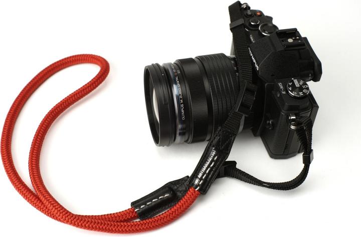 Produktbild Artisan & Artist ACAM-307A Silk Cord Round Camera Strap