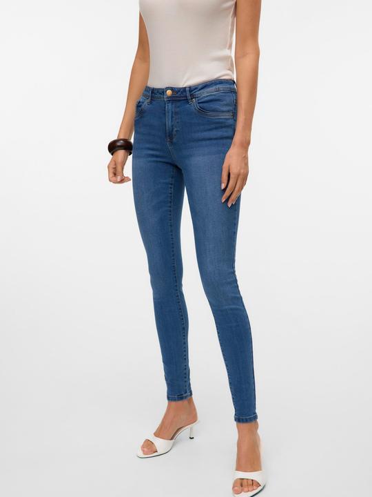 Actual product image Vero Moda Normal Waist Slim Fit Jeans (S)