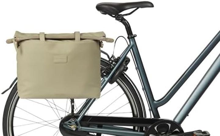 Actual product image Basil Manhattan (12 l, Luggage carrier bag)