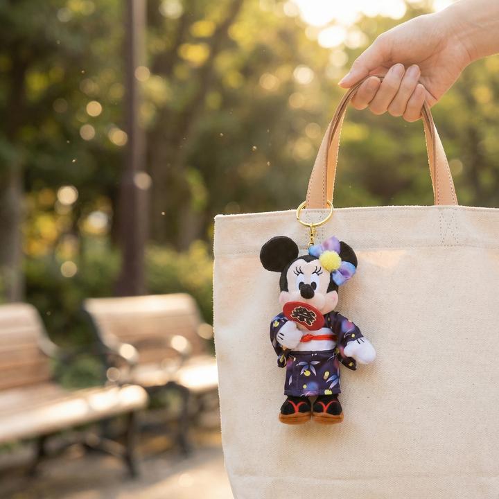 Actual product image Disney Store - Minnie plush key ring - Accessory